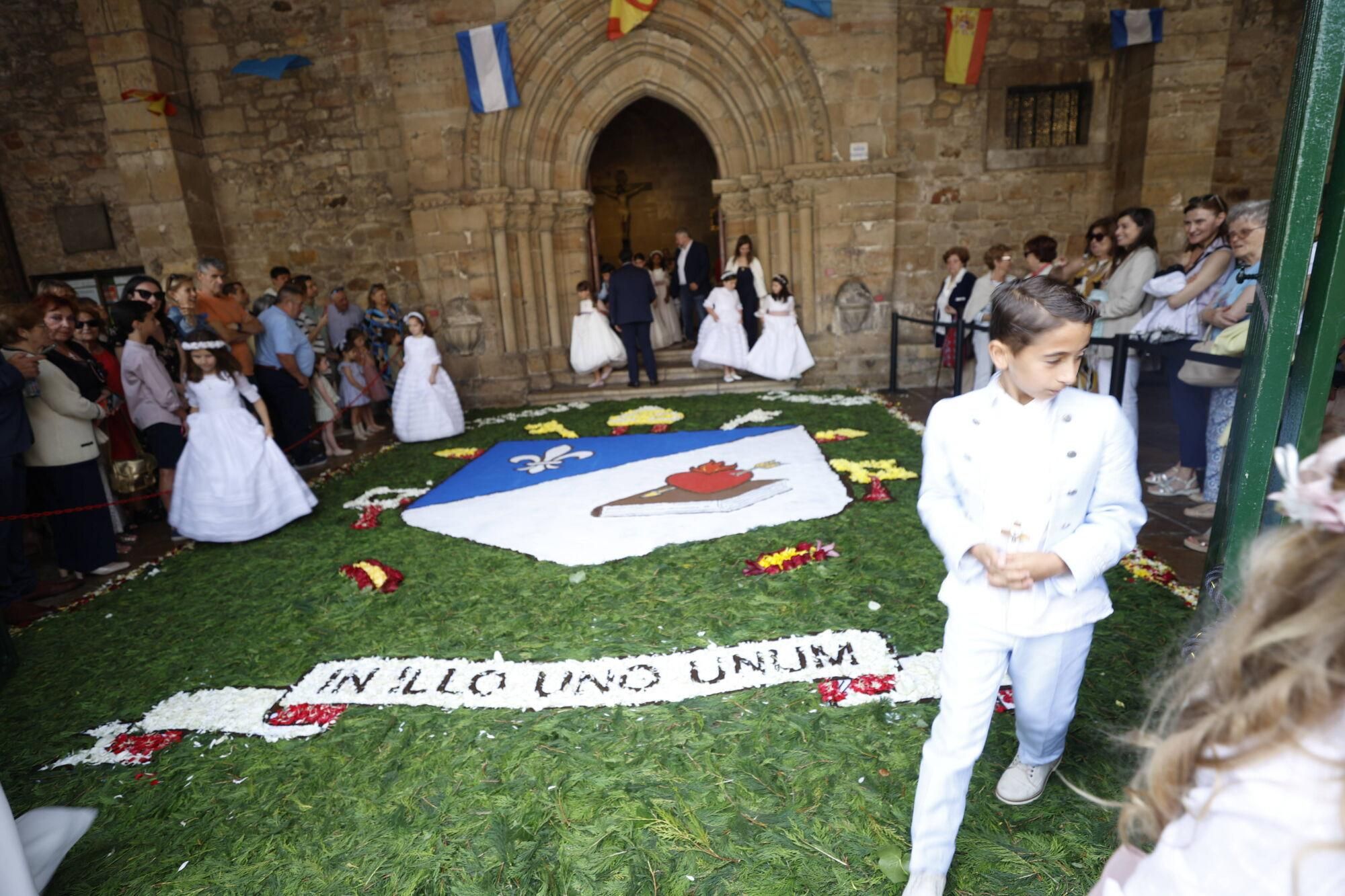 En imágenes: Así fue la celebración del Corpus Christi en Avilés