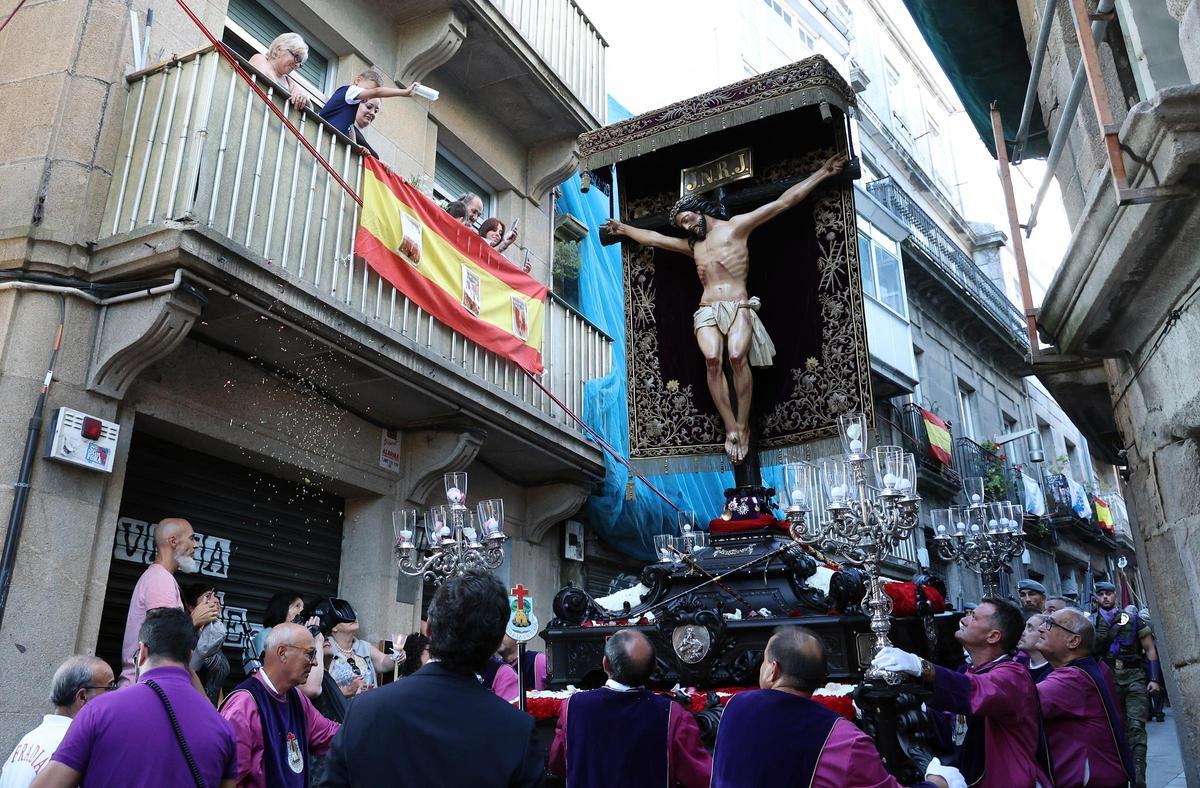 Miles de almas en el día grande del Cristo de la Victoria