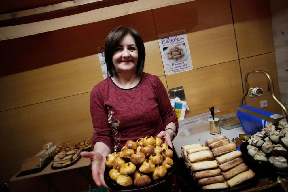 Inauguración del salón de turrones y mazapanes en Avilés