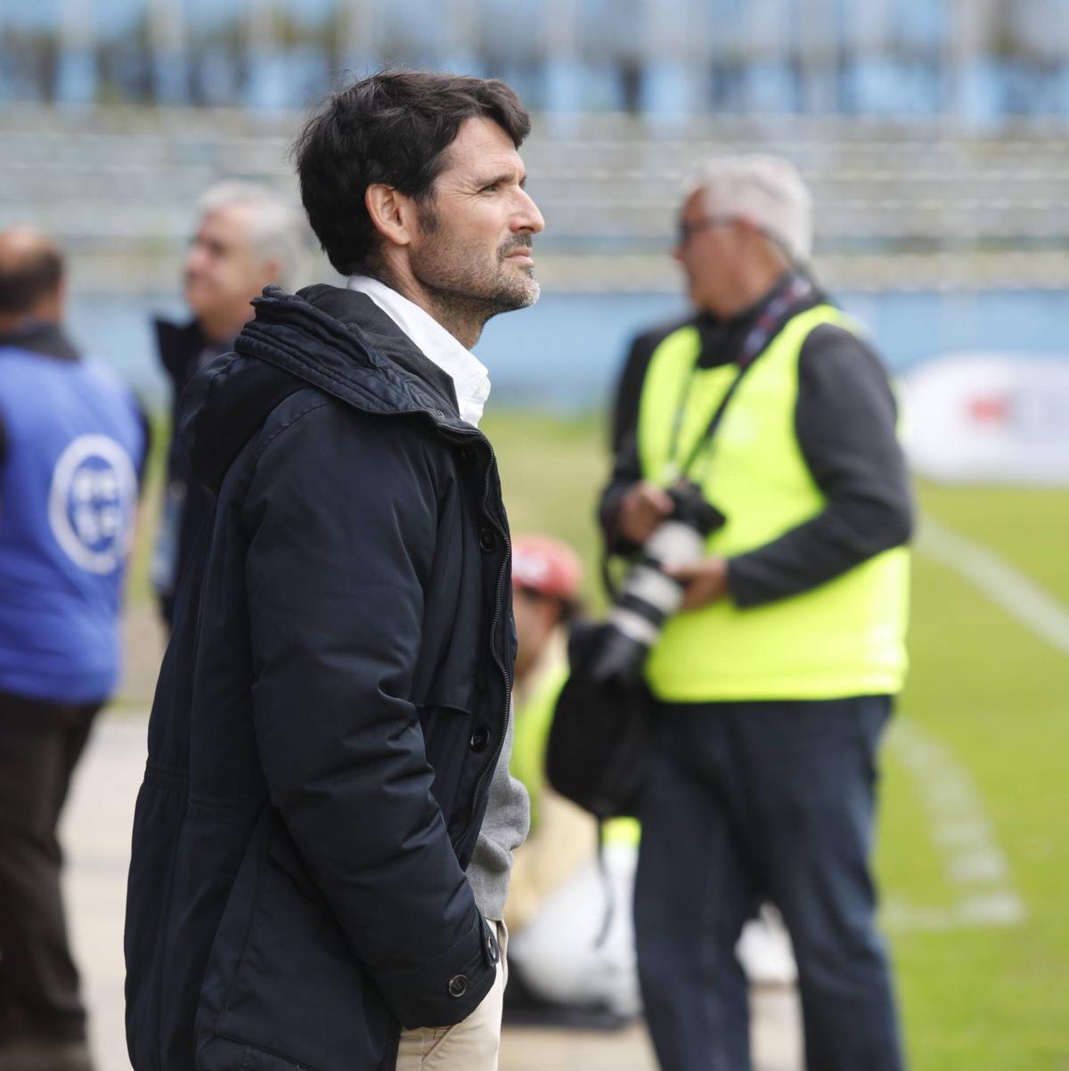 Lolo Escobar, antes del inicio del partido. | MARA VILLAMUZA