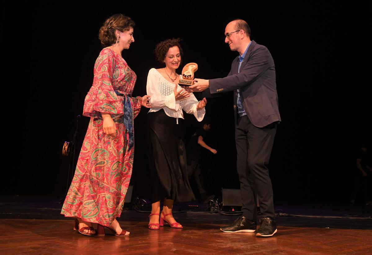 XXII Premios Opinión da Música de Raíz: as imaxes da gala, con Leilía e Tanxugueiras galardonadas