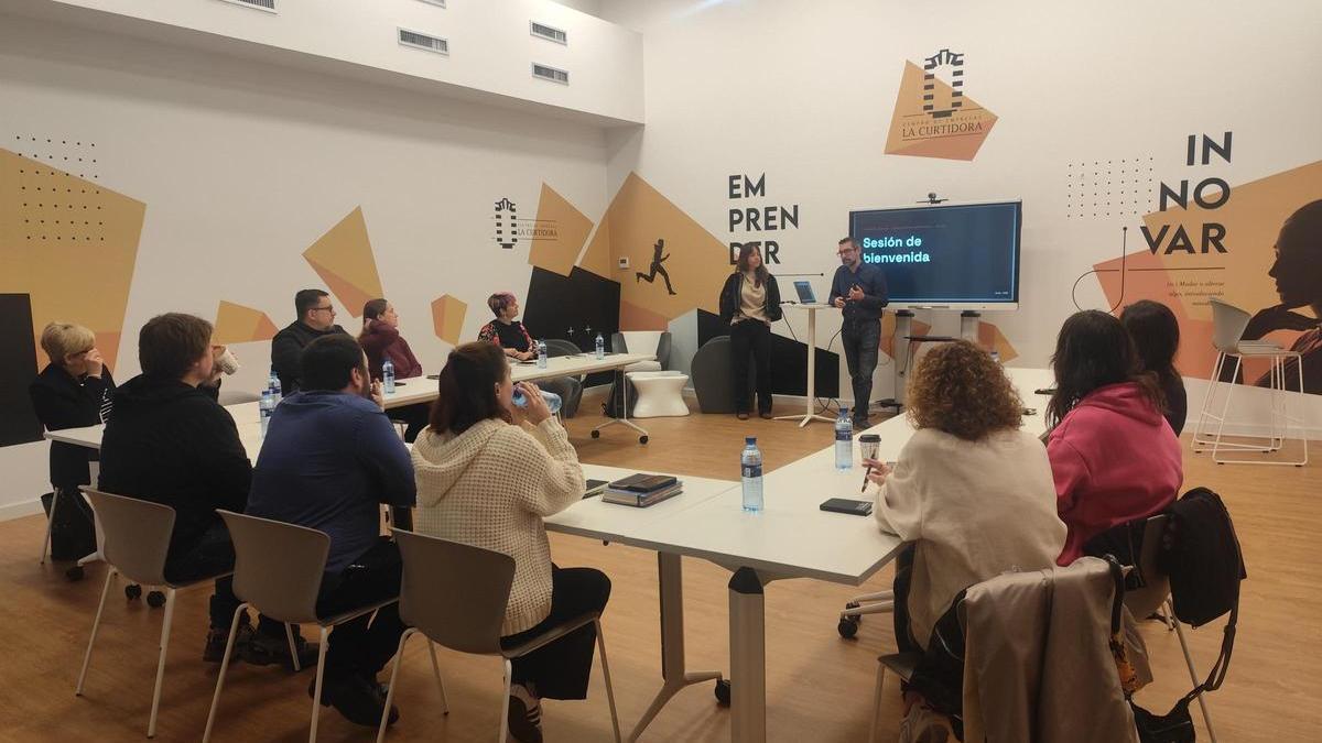 Sesión de bienvenida al programa Mentor