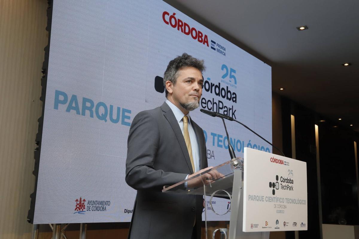 Diario CÓRDOBA edita un libro sobre la efeméride del parque