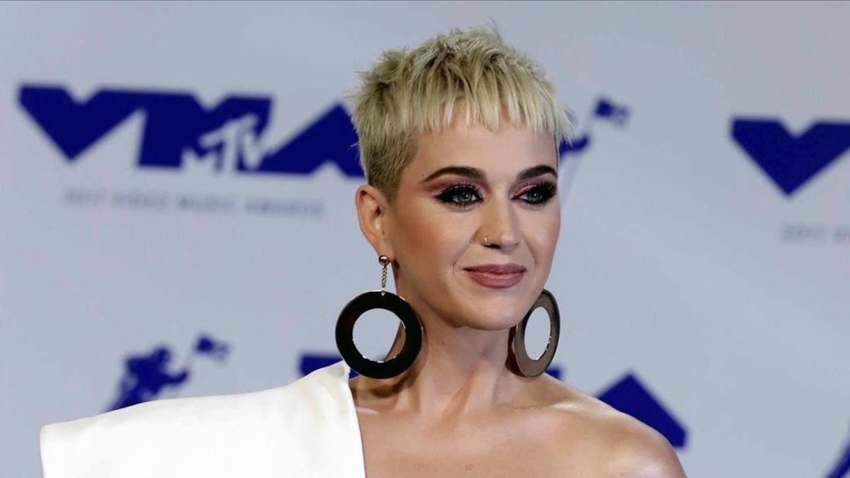Una momja fallece durante un juicio contra Katy Perry
