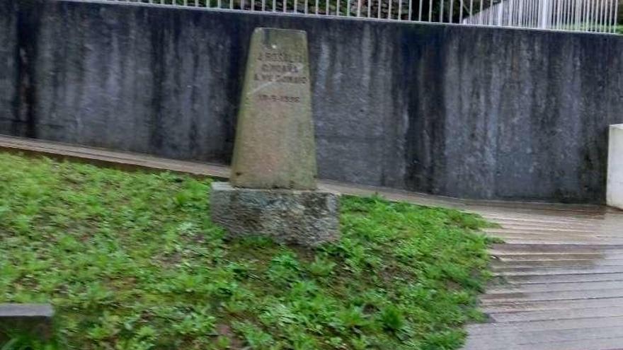 La estatua se ubicará en los jardines del centro cultural.