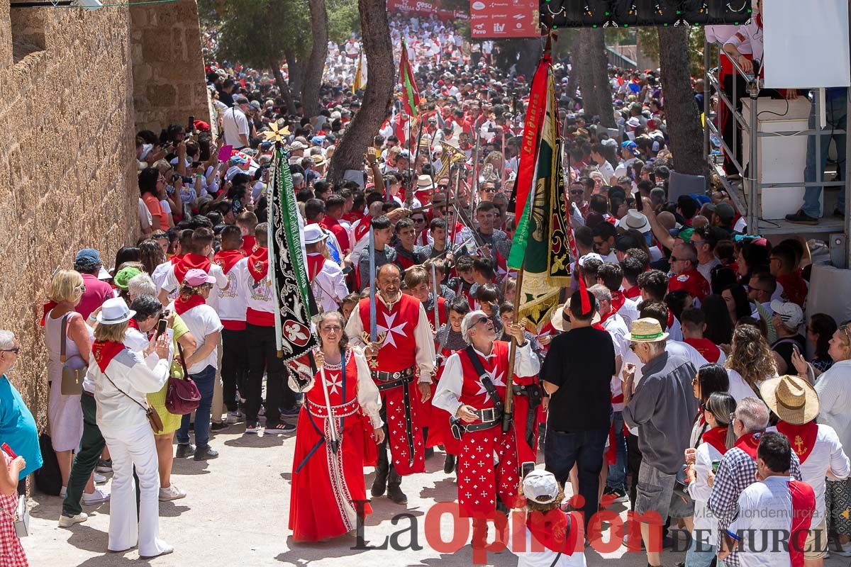 Moros y Cristianos en la mañana del dos de mayo en Caravaca