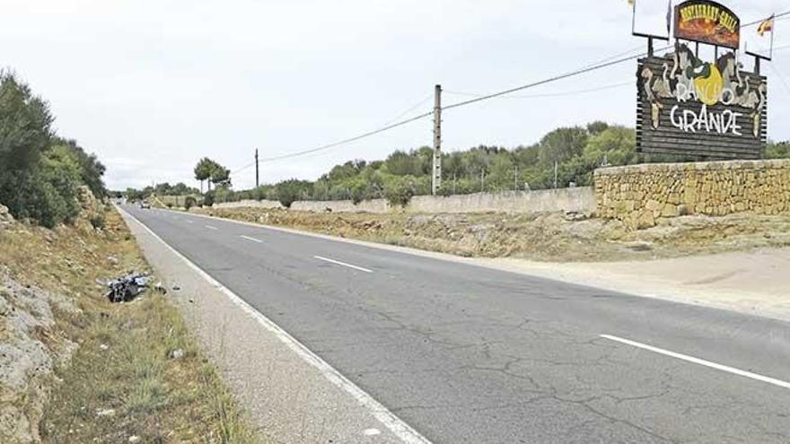 Lugar de la carretera de Son Serra de Marina donde ocurrió, ayer, la muerte del motorista de 59 años.