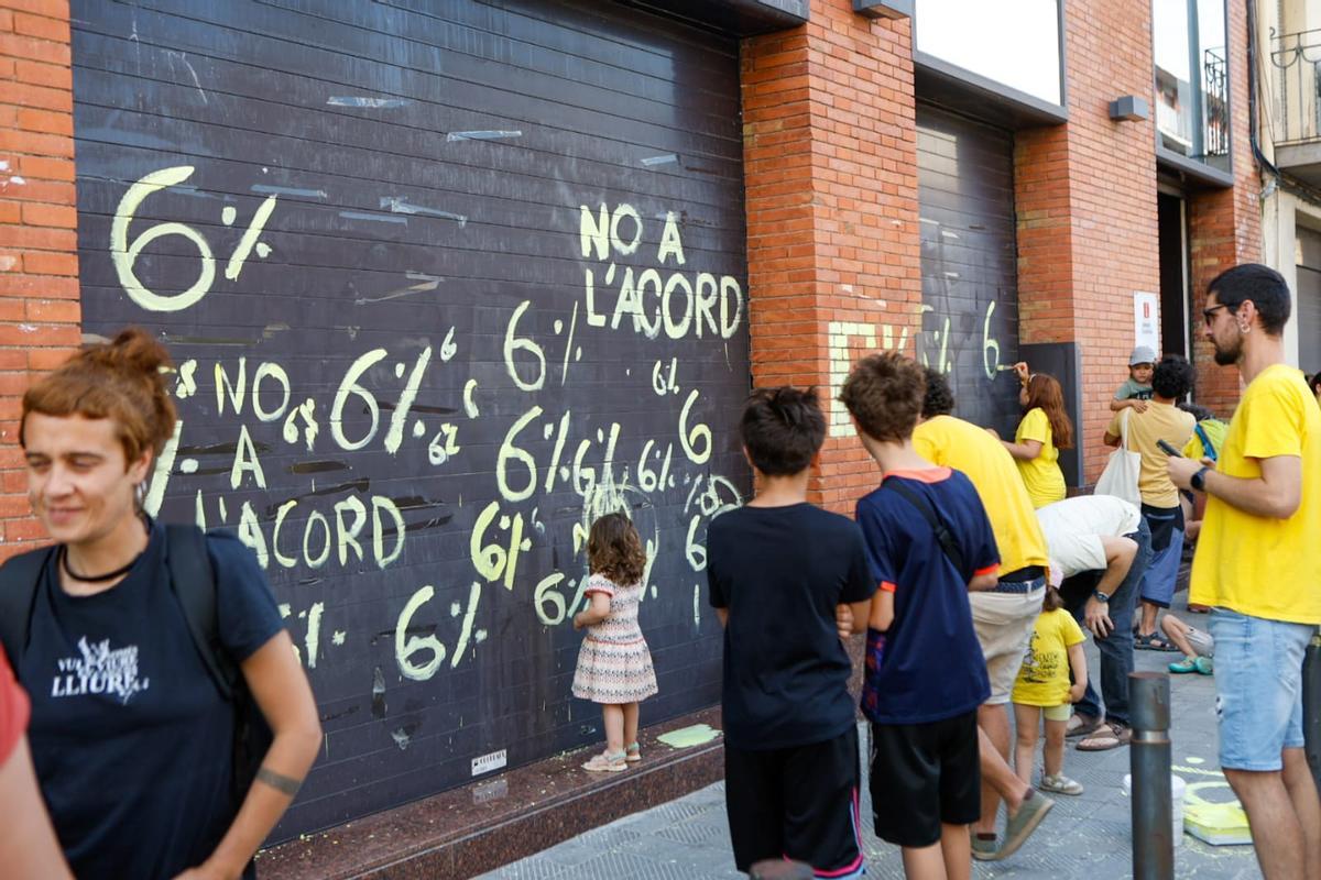 La protesta de docents a Manresa, en imatges