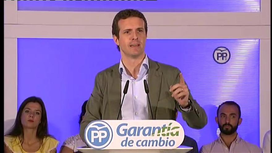 Casado lamenta que Iglesias, el "gran fichaje" de Sánchez, "mande sobre la economía española"