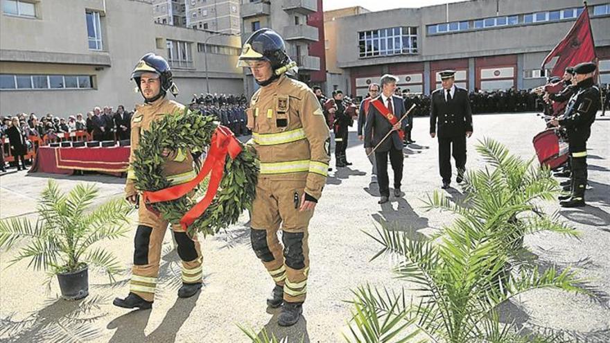 Los bomberos celebran su día envuelto en polémica