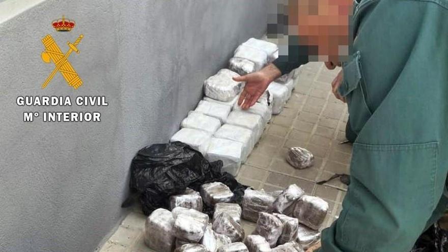 Detenido con 50 kilos de hachís cerca de Calzadilla de los Barros