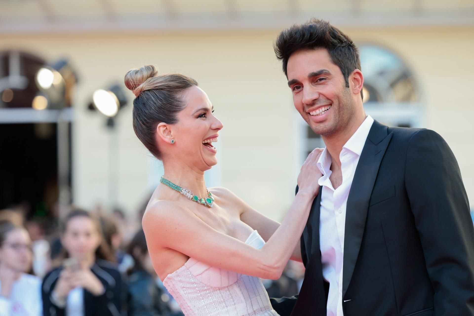 Tras su ruptura con Alba, el periodista inició un romance con la actriz Vanesa Romero