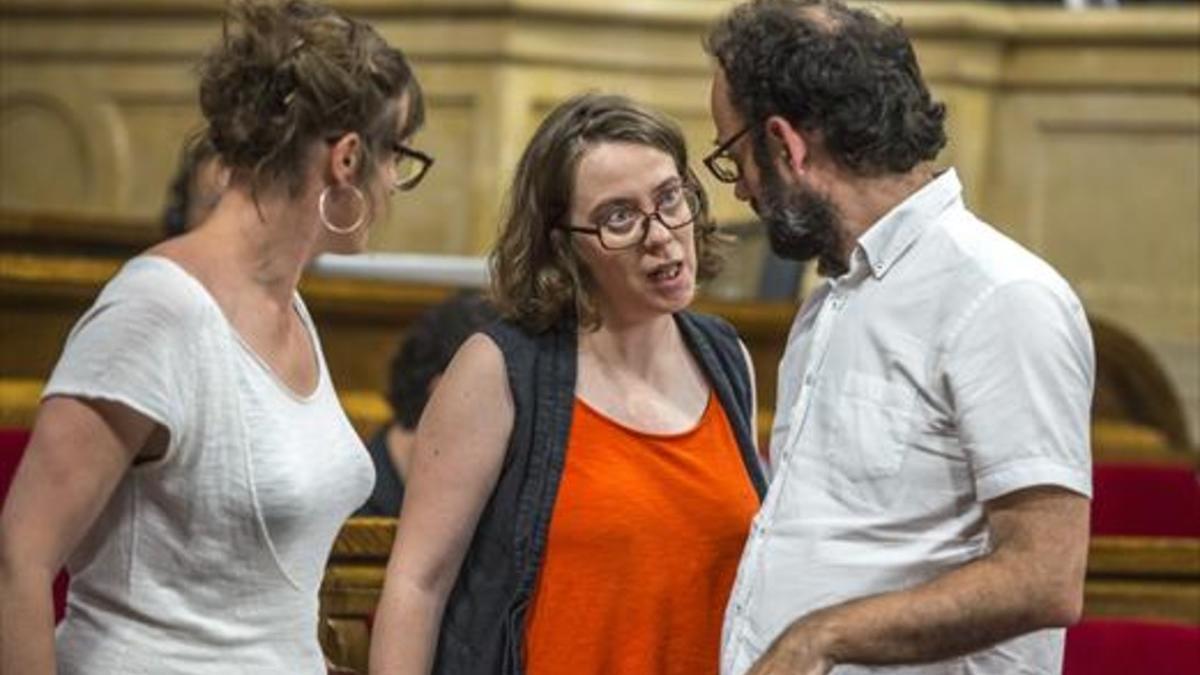 Eulàlia Reguant y Benet Salellas, el lunes 6 de junio, en el Parlament.