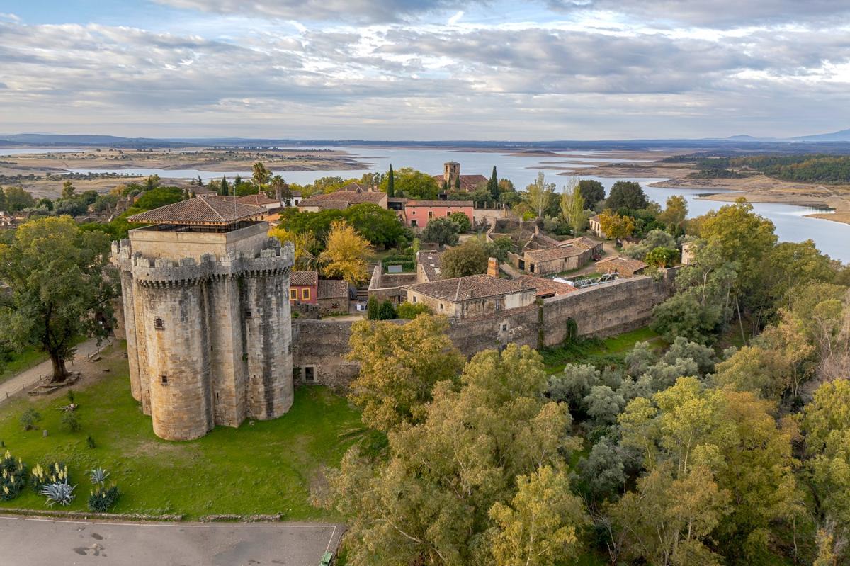 El pueblo abandonado más bonito y mejor conservado de España