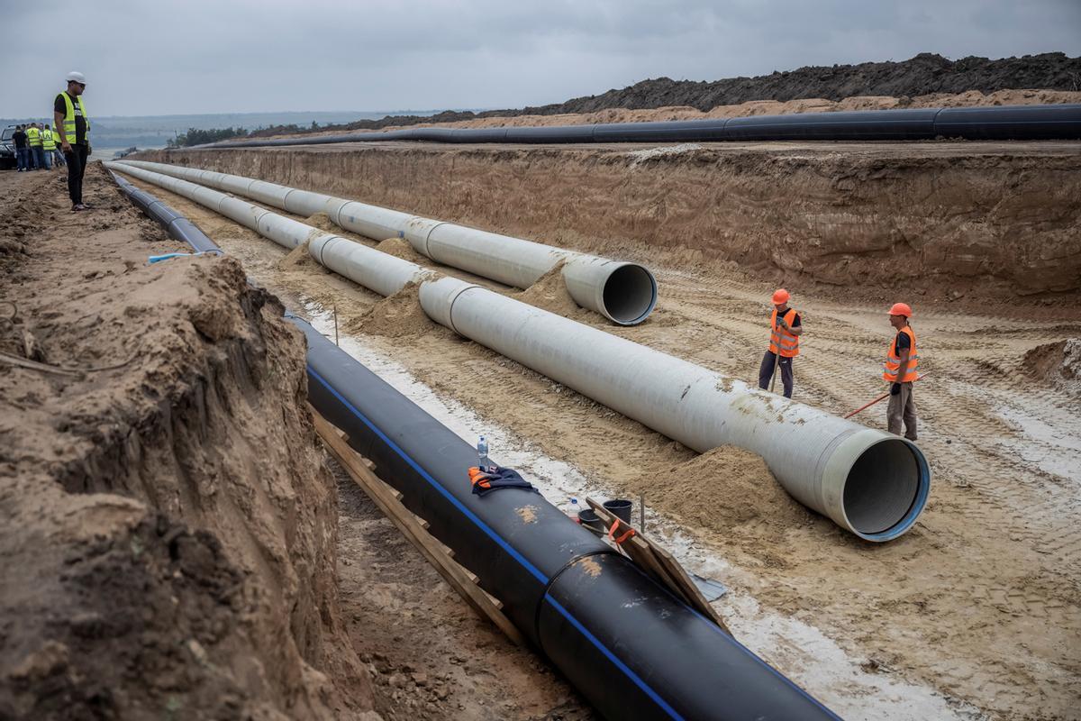 Trabajos para devolver el agua potable a Nikopol (Ucrania)