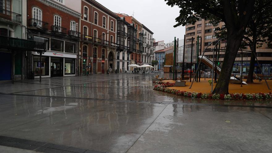 Los detractores del hormigón rebautizan un espacio icónico de Avilés: &quot;Ahora es la plaza de Cemento Menéndez&quot;