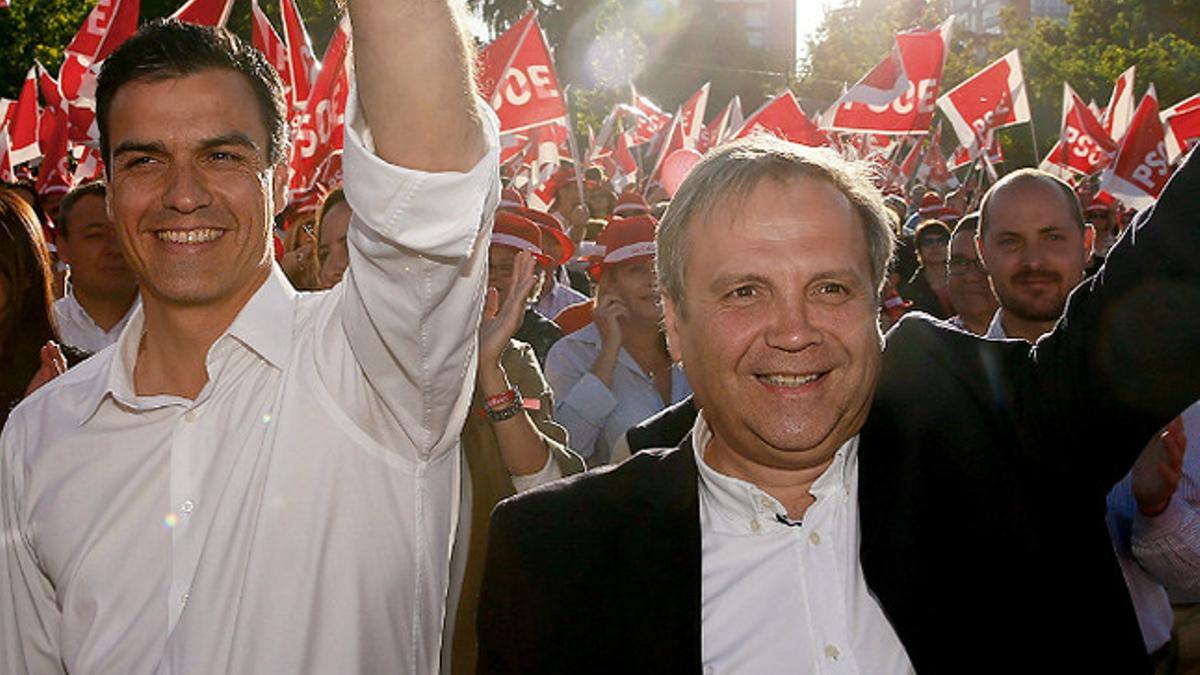 Pedro Sánchez y Antonio Miguel Carmona.