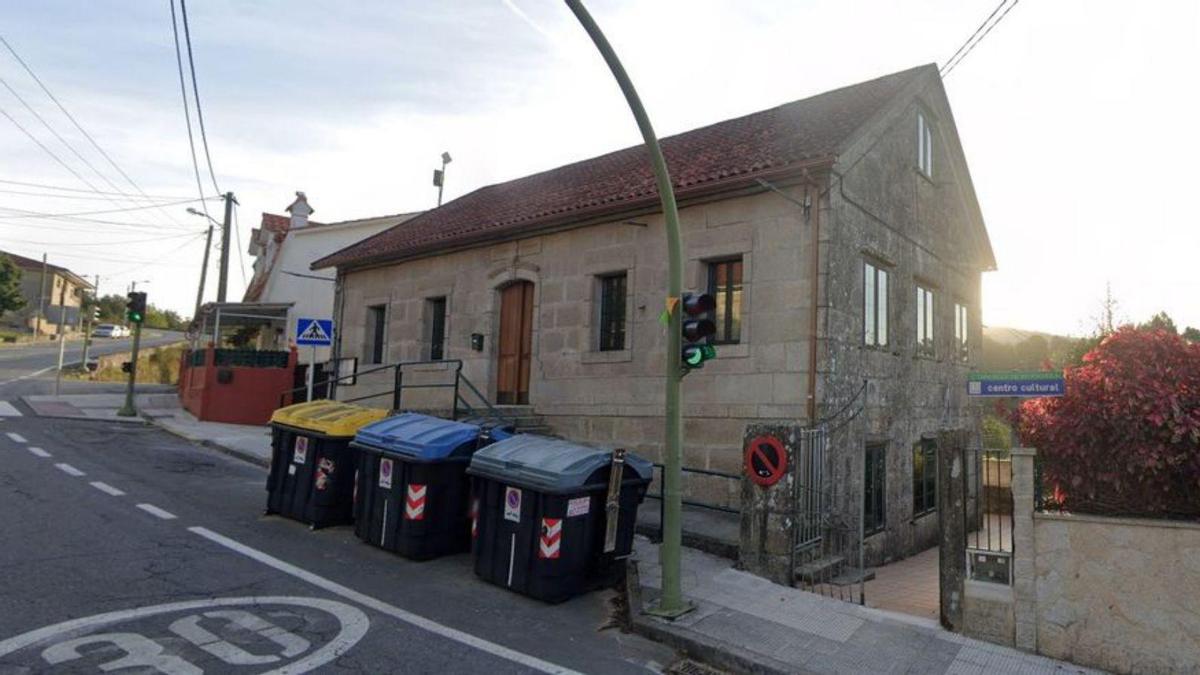 La antigua Escola de Tuimil, en O Viso.