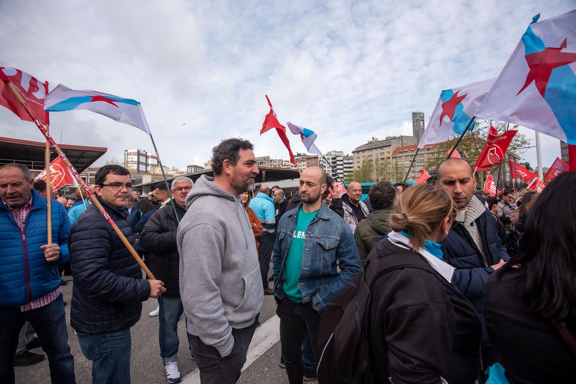 Los piquetes paralizan la estación de autobuses de A Coruña