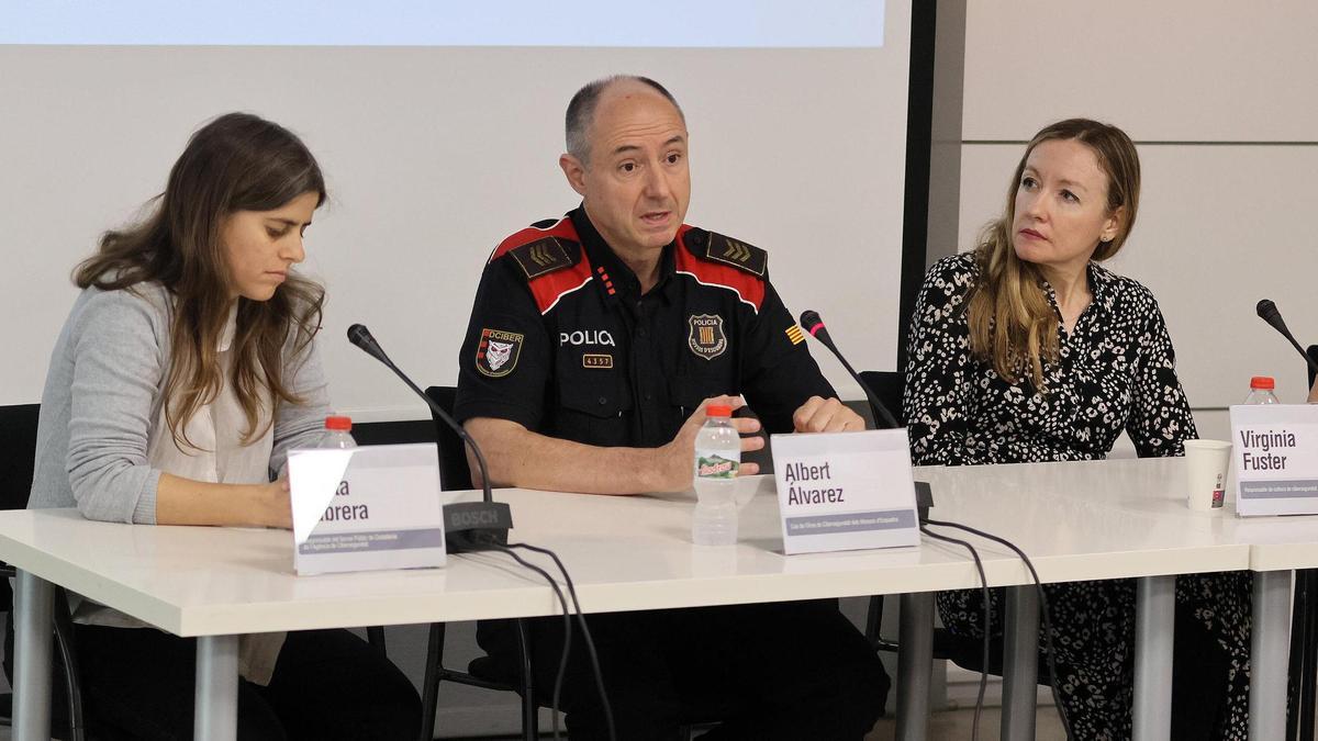 Marta Cabrera, Albert Álvarez i Virginia Fuster, durant la jornada organitzada per Regió7 i Prensa Ibérica