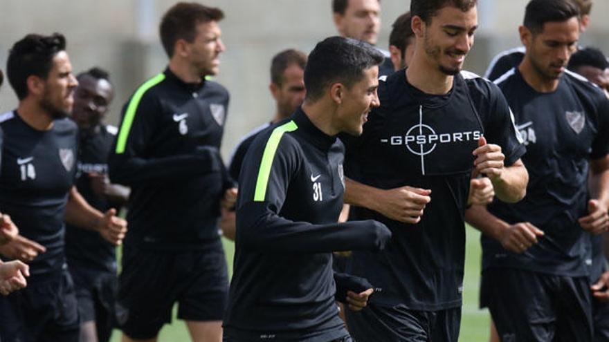 La plantilla del Málaga, en un entrenamiento.