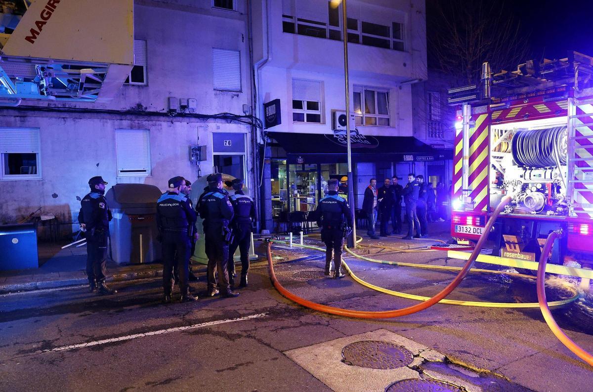 El suceso se registró este sábado en el edificio situado en el número 76 de la rúa Vista Alegre, en Santiago.