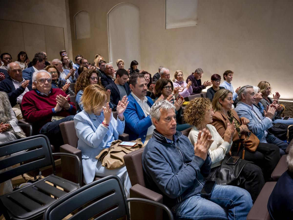 Les imatges de la jornada 'IA aplicada al sector vitivinícola empordanès. L'acte organitzat per  EMPORDÀ, Prensa Ibérica i Celler Perelada, posarà el focus en l’impacte d’aquesta tecnologia sobre la competitivitat del sector vitivinícola i l’hostaleria.