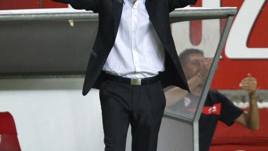 Marcelino García Toral, durante un partido con el Sevilla.