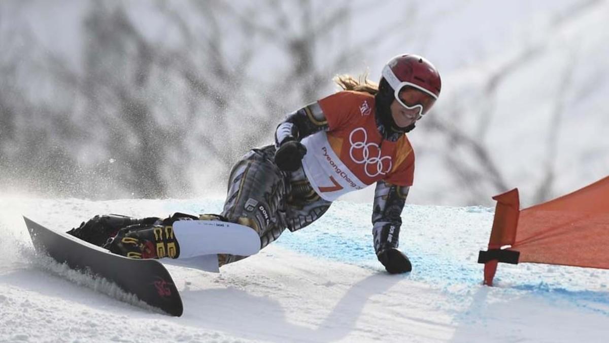 Ledecka ganó también en el gigante paralelo de snowboard