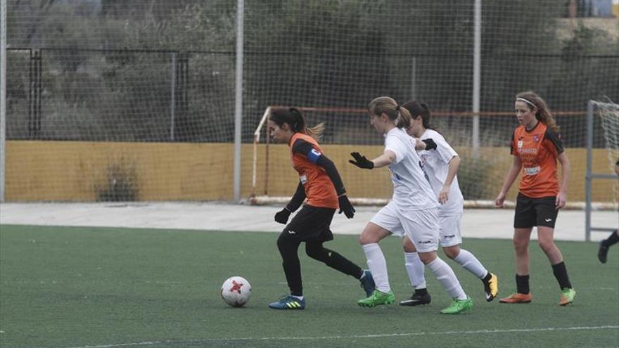 El Naranjo arranca el año con goleada y punto meritorio de La Rambla