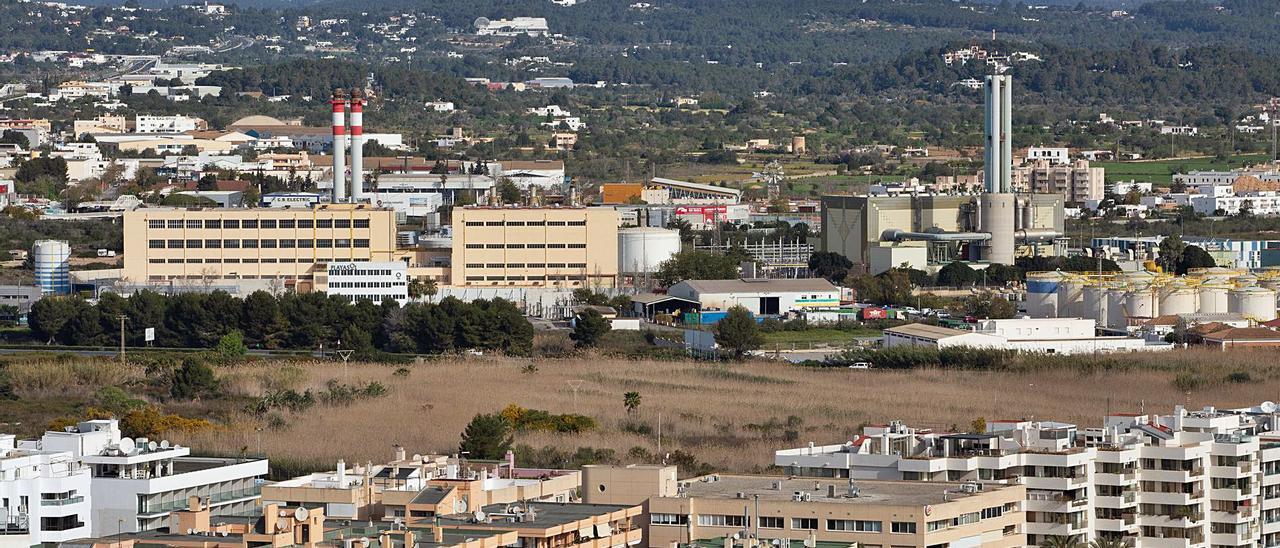 Vista de la central eléctrica de Endesa en Ibiza