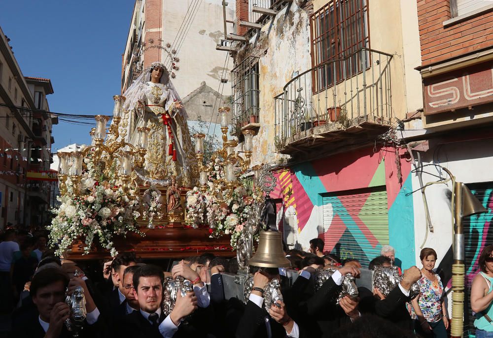 La Victoria renueva sus votos con el Rocío en Pentecostés