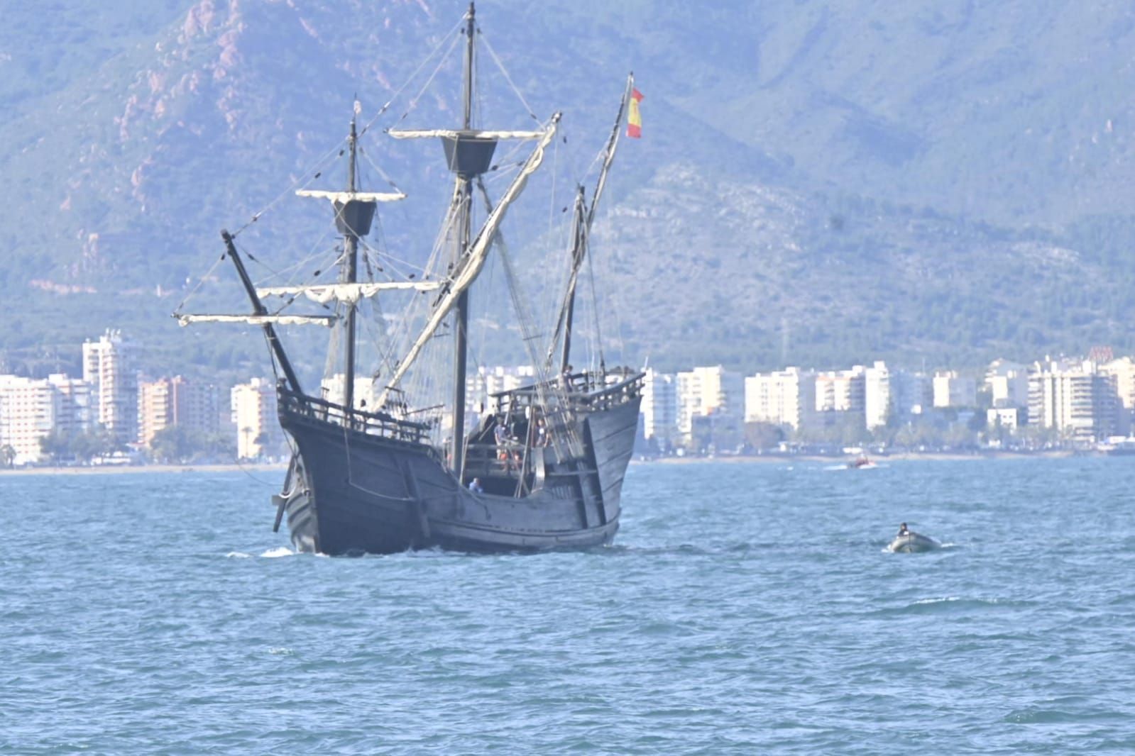 Fotogalería: Los barcos de 'Escala a Castelló' atracan en el Grau