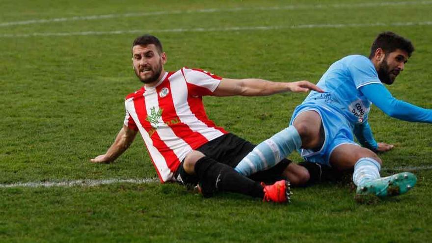 Gavilán, durante el partido ante el Coruxo.