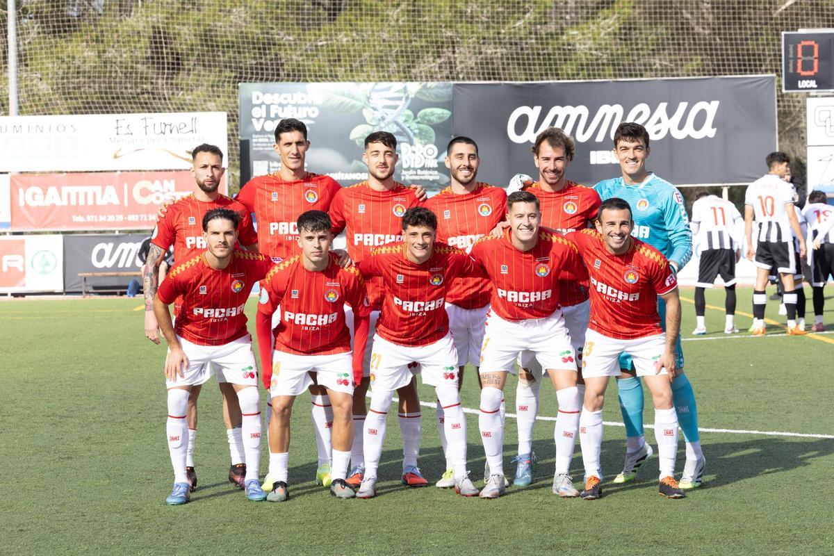 Galería: triunfo vital de la SD Ibiza en la lucha por la permanencia