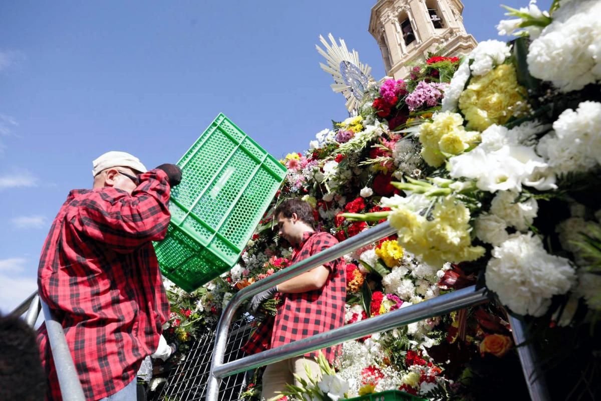 La Ofrenda a la Virgen del Pilar