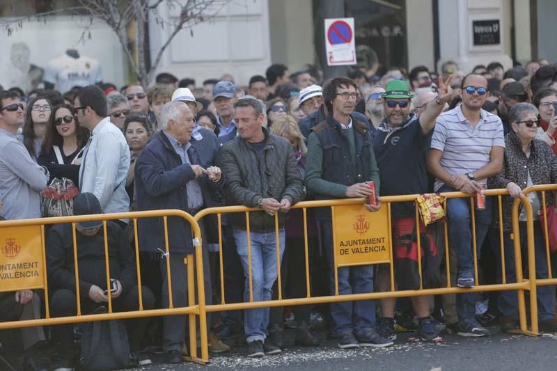 Búscate en la mascletà del 11 de marzo