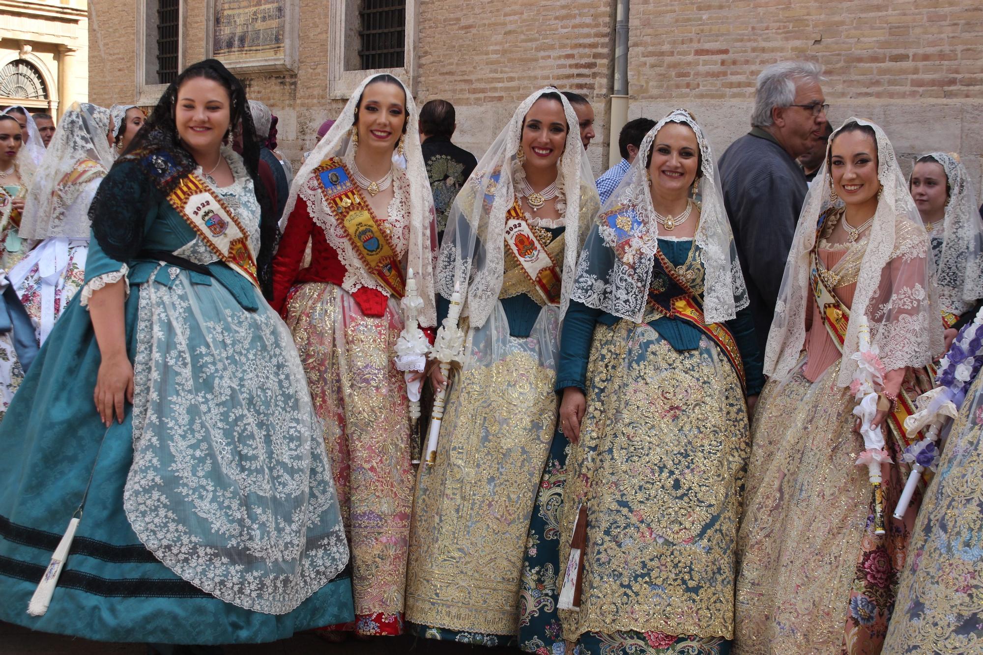 La fuerza de las Fallas en la Procesión de la Virgen (I)