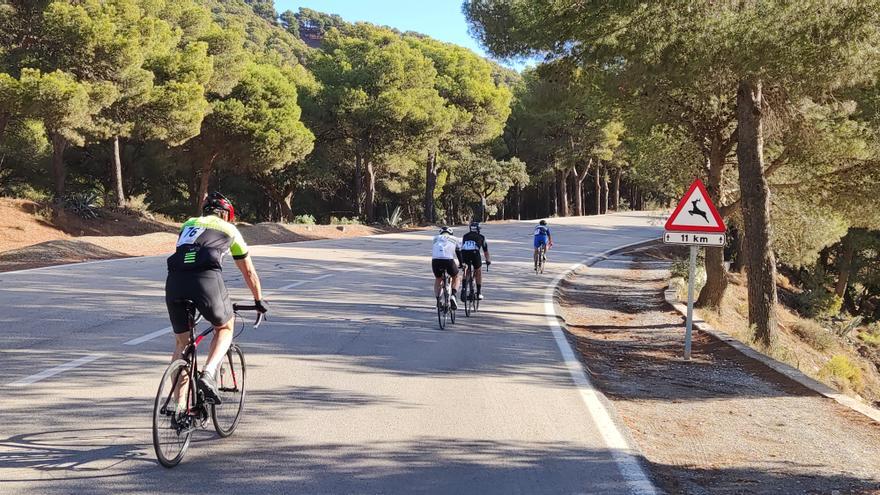 La subida ciclista a la Fuente de la Reina llega a su 38 edición