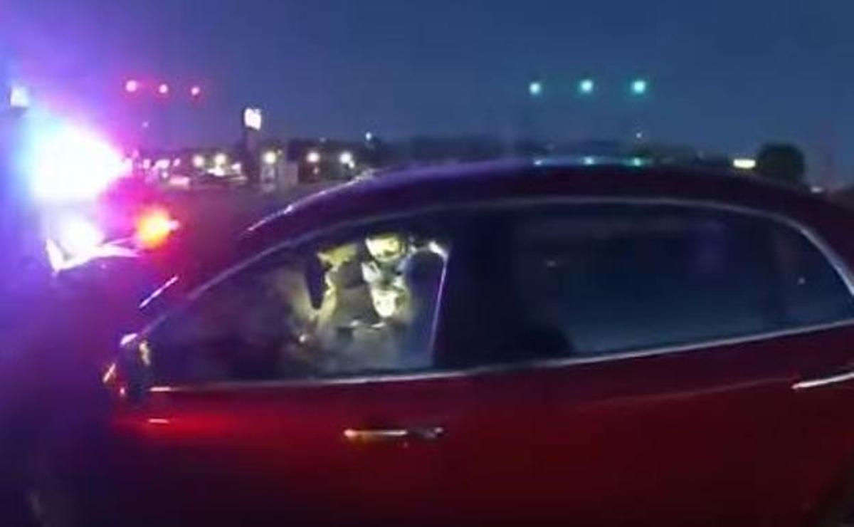 Dos niñas de 9 y 4 años sufren un accidente de tráfico.