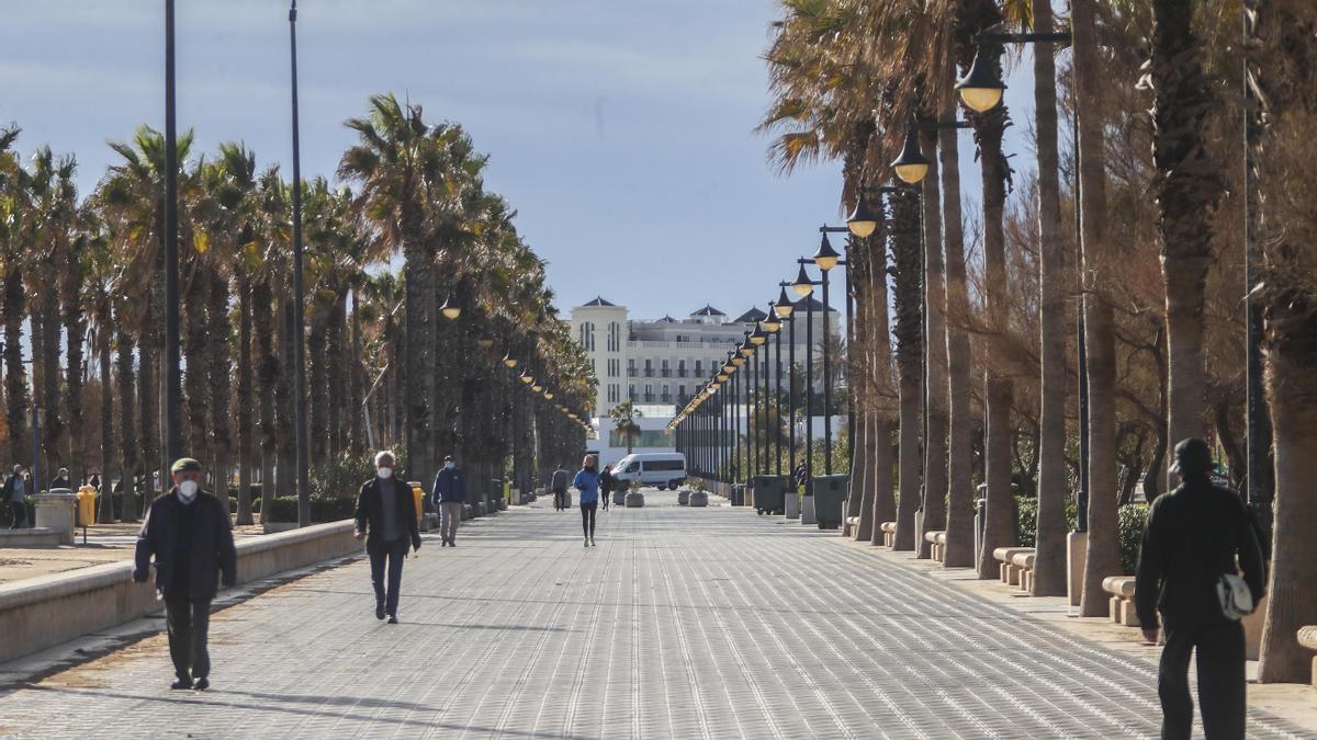 Paseo de la playa del Cabanyal-Malva-rosa.