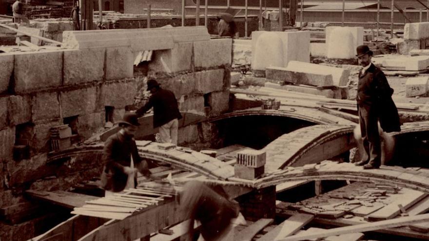 Rafael Guastavino en las obras de la Biblioteca Pública de Boston. | Boston Public Library