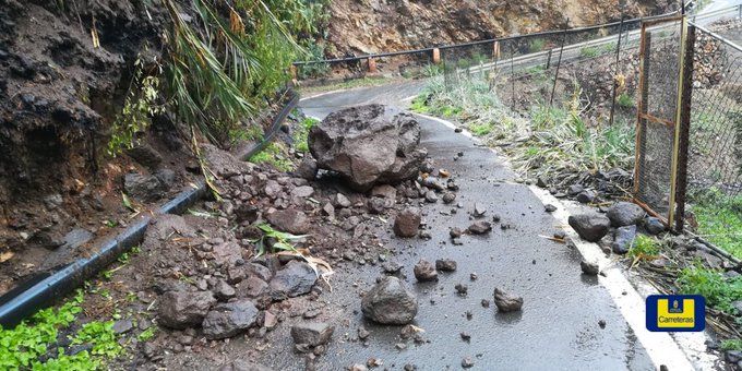 Cerradas tres carreteras en Tejeda por desprendimientos