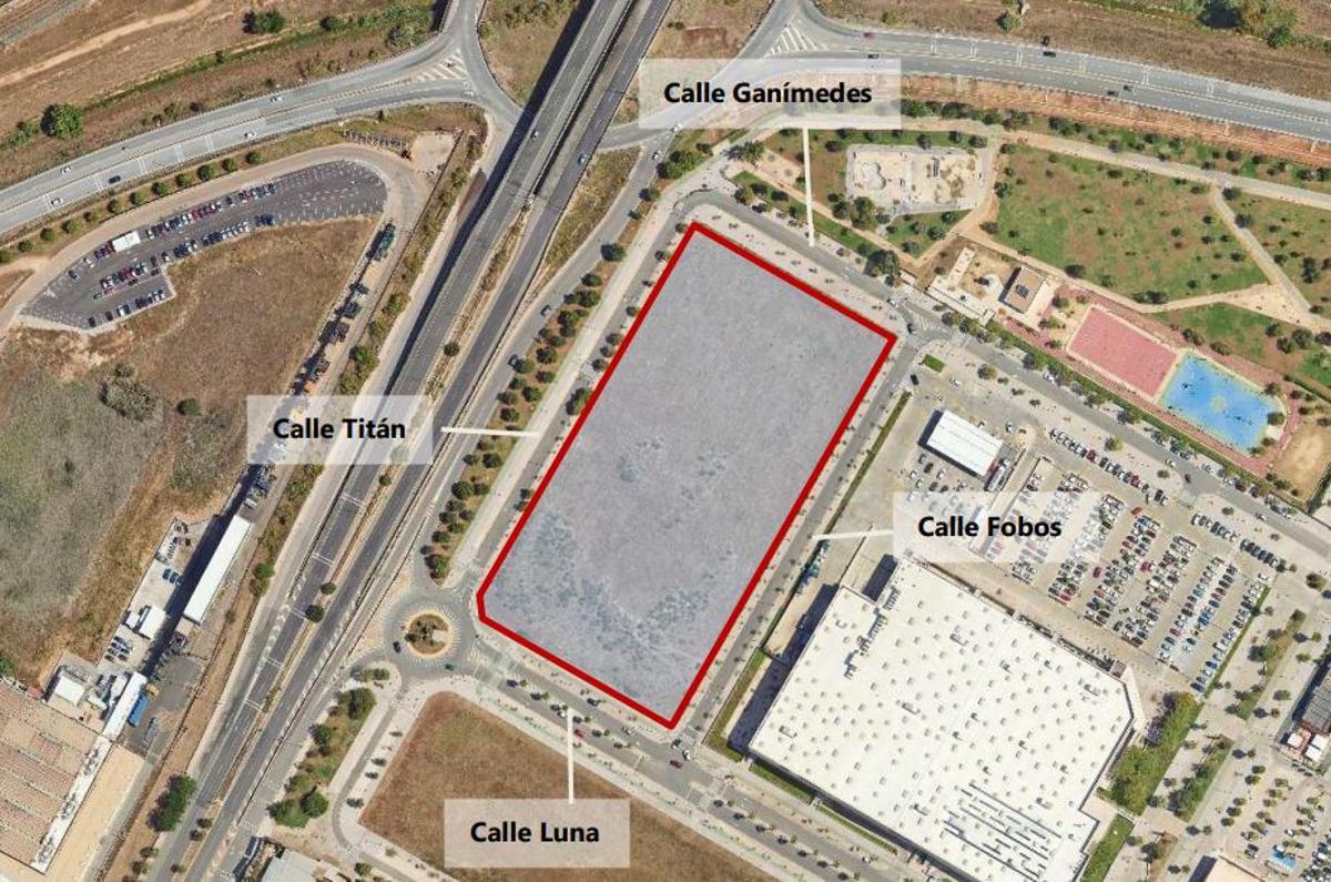 Parcela del Higuerón Sur donde Bogaris quiere levantar una nueva zona comercial en Sevilla