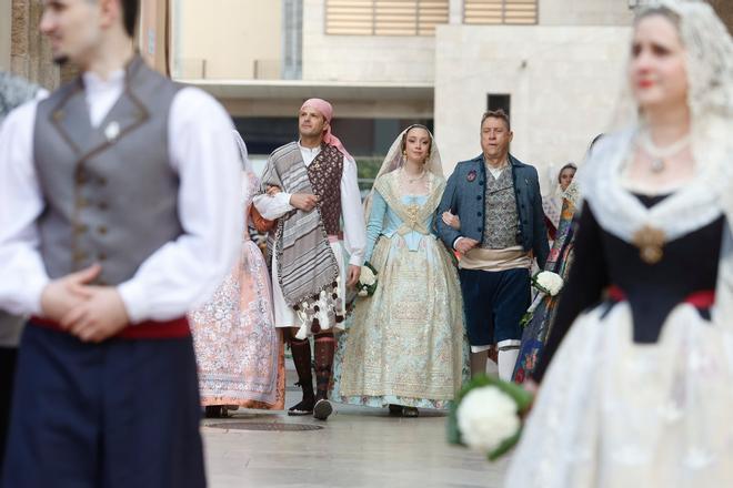 Todas las fotos de la Ofrenda del 18 de marzo por la calle de la Paz hasta las 17:30 horas