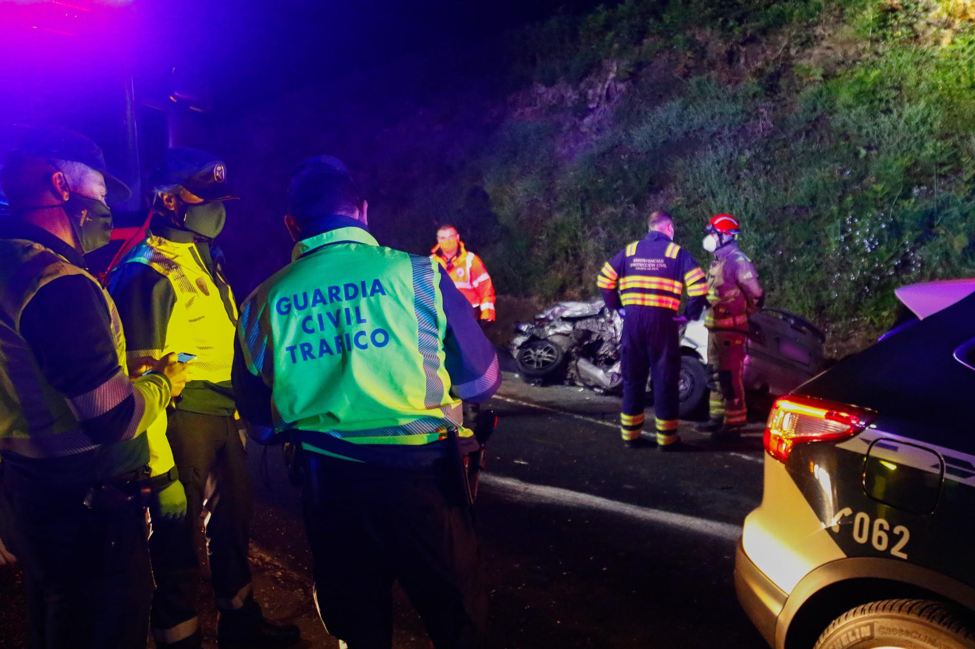 Las imágenes de la tragedia en Caldas | Tres muertos en un accidente de tráfico