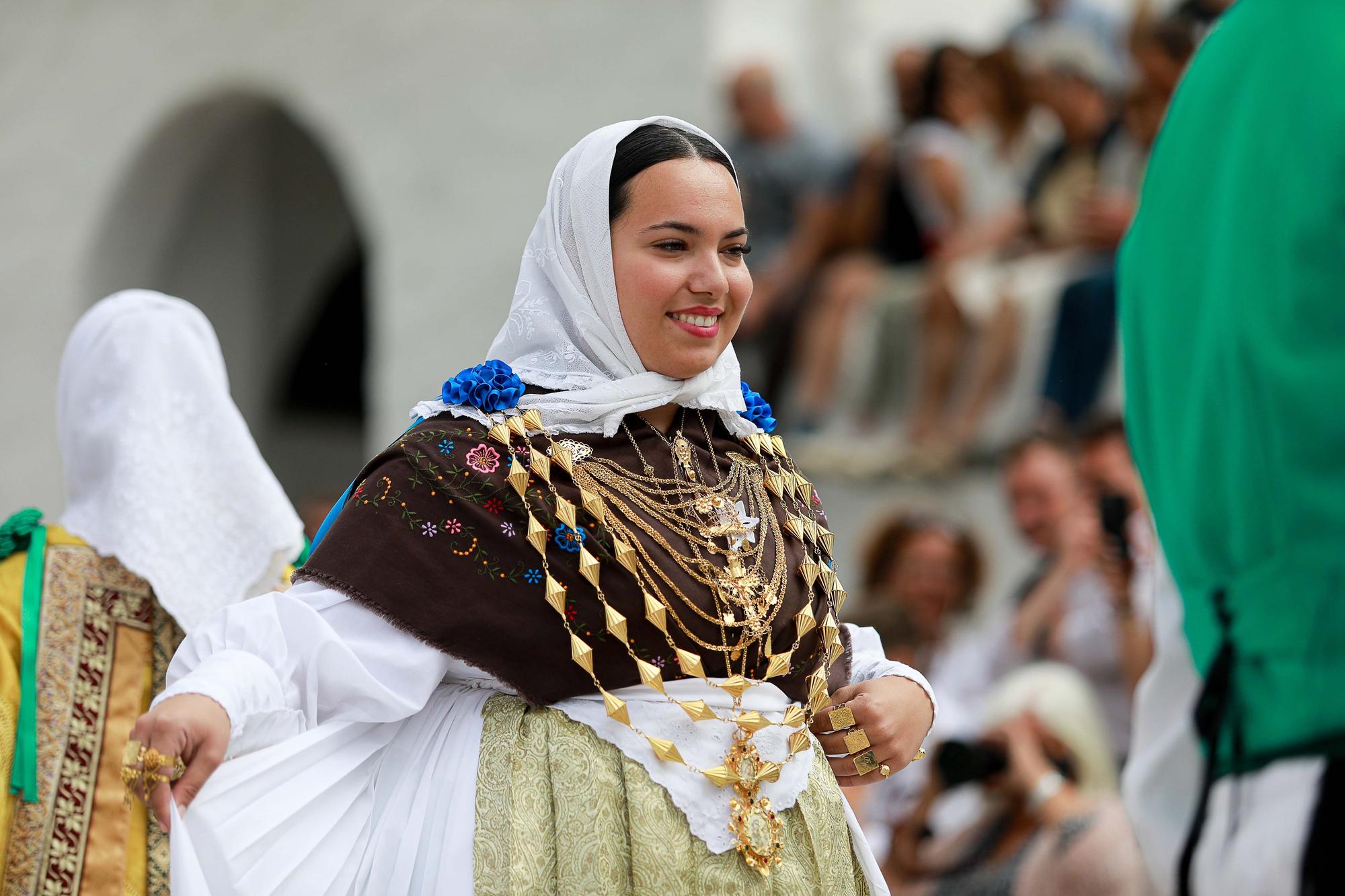 Mira aquí todas las imágenes del Primer Diumenge de Maig en Santa Eulària