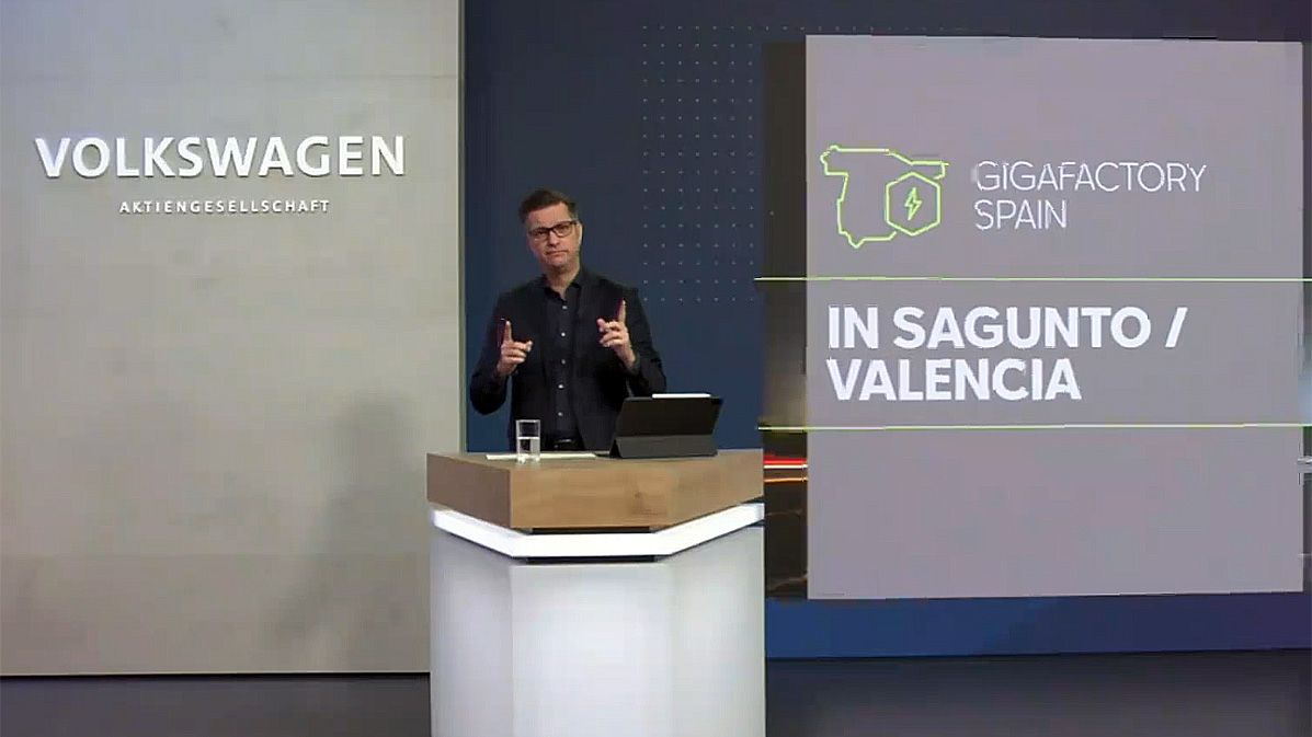 Thomas Schmall (Volkswagen) confirma la instalación de la planta de baterías en Sagunto.