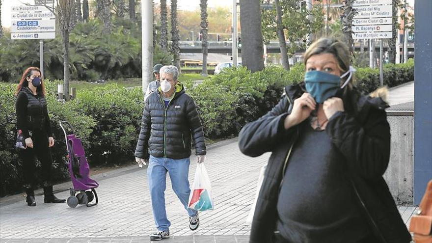 El debate de las mascarillas, a más