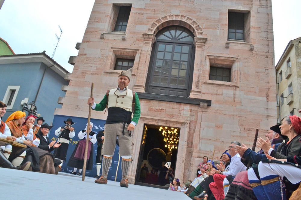 Concursu y Muestra de Traxes Tradicionales en Grado